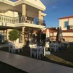 Bed and breakfast Gerence Butik *