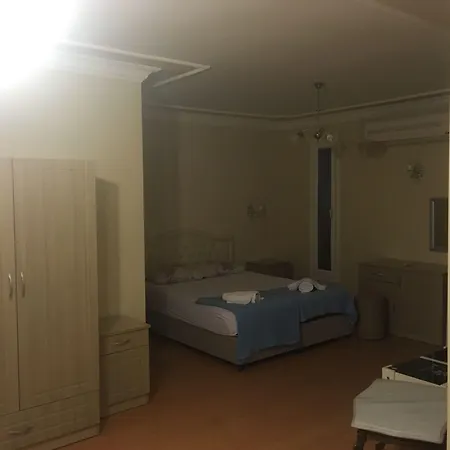 Bed & Breakfast Gerence Butik Alaçatı